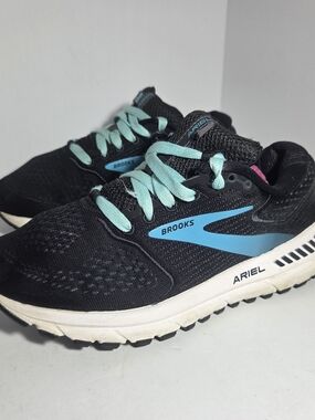 Brooks Ariel 20 Women's Running Shoes Black Blue Size 6.5 Wide D 1203151D064
